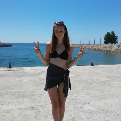 Катя, 28